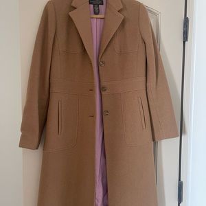Gorgeous camel colored coat. Size M. Banana Republic.